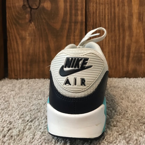 Nike Air max 90 aurora (used) (size M 10.5) - Picture 3 of 5